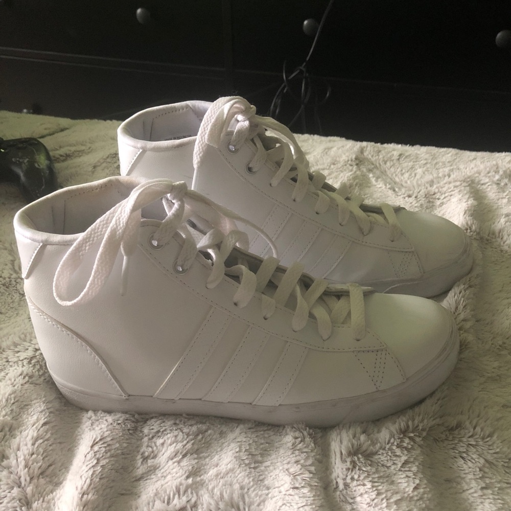 Adidas white women’s neo cloud foam